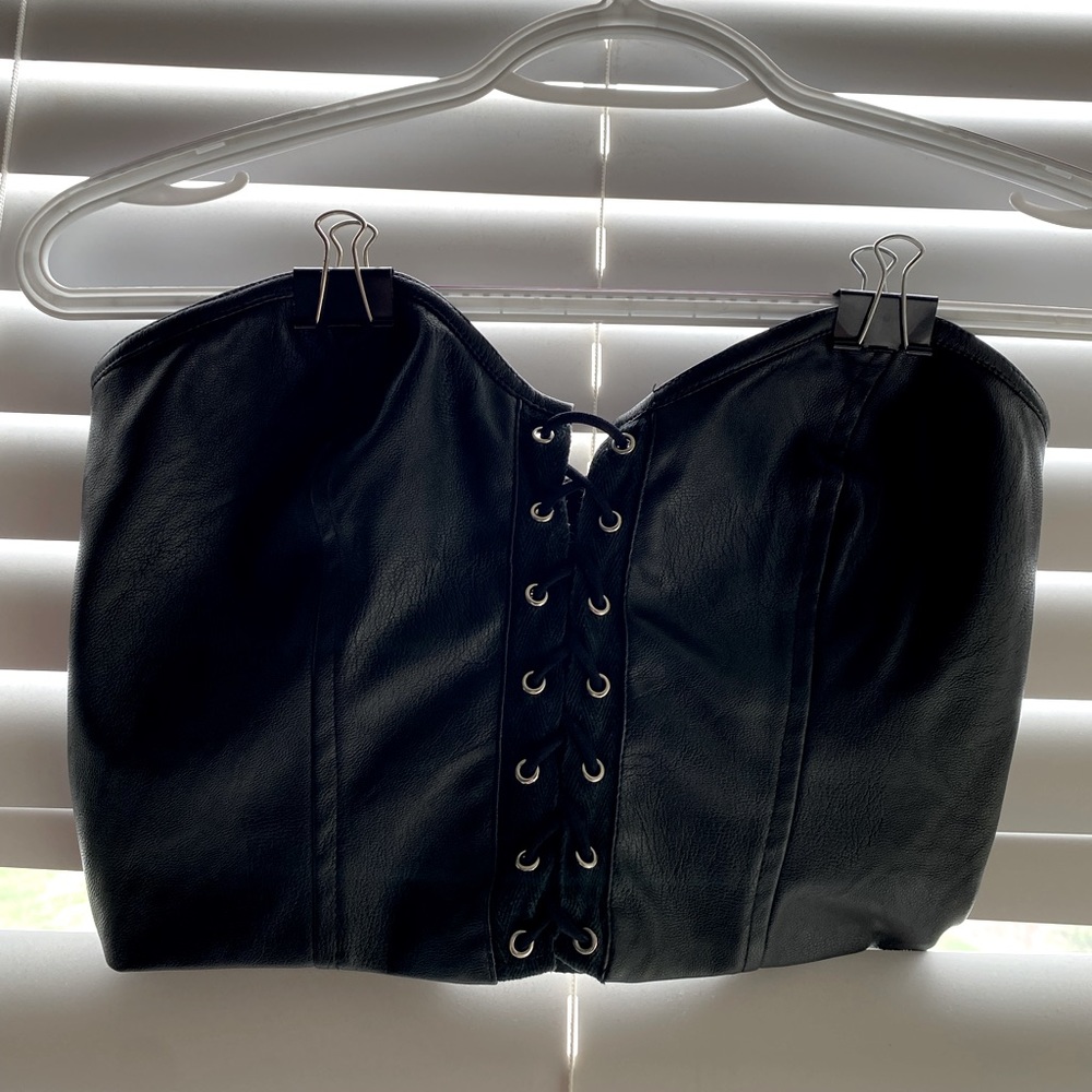 TigerMist Zip Up Strapless Top